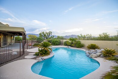 Backyard/Pool