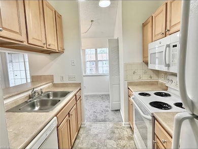 3518 Remington Ct, Virginia Beach, VA 23453 - photo 4