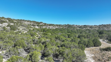 Cr 27, Rocksprings, TX 78880 - photo 2