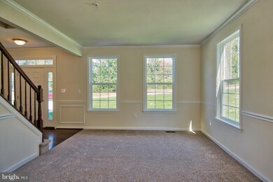 7367 Tottenham Dr, White Plains, MD 20695 - photo 4