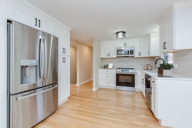 2 Oceanview Ave, Saugus, MA 01906 - photo 4