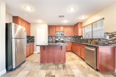 182 Gilliflower Ave, Las Vegas, NV 89183 - photo 7