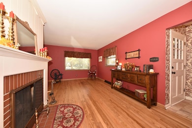 9602 W Arthur Ave, Milwaukee, WI 53227 - photo 4