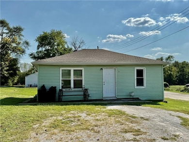 1213 W Main St, Richmond, MO 64085 - photo 3