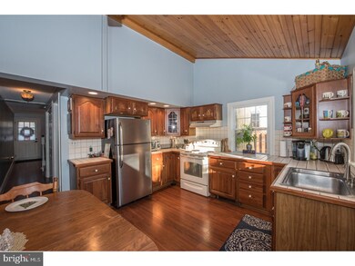 122 S 4th St, North Wales, PA 19454 - photo 7