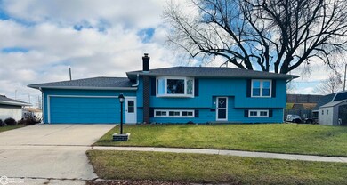 1410 Mulberry St, Atlantic, IA 50022 - photo 2