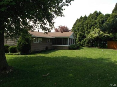 590 Miller Ln, Whitehall, PA 18052 - photo 4