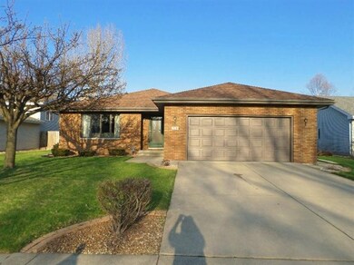 719 Wren Ct, Griffith, IN 46319 - photo 2