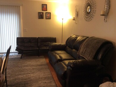 419 Shell Ct E, Columbus, OH 43213 - photo 3