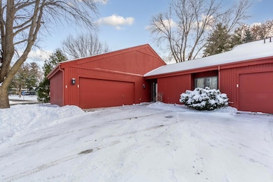 651 Lincoln St N, Northfield, MN 55057 - photo 2