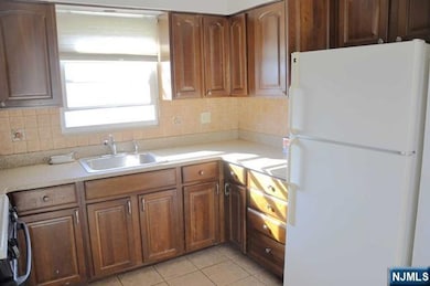 1108 Harvard Place, Fort Lee, NJ 07024 - photo 4