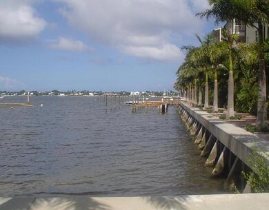3940 N Flagler Dr unit 404, West Palm Beach, FL 33407 - photo 3