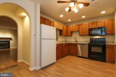 4211 Stockbridge Dr unit 7C, Dumfries, VA 22025 - photo 6