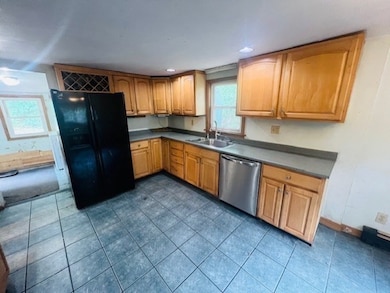 78 Pleasant St, Grafton, MA 01519 - photo 4