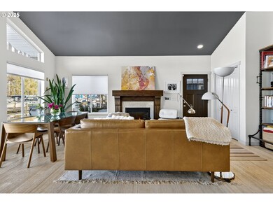 173 NE Bridgeton Rd unit 14, Portland, OR 97211 - photo 6