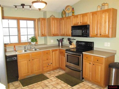 204 Maverick Dr, Mankato, MN 56001 - photo 7