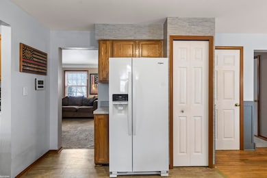 422 Colorado Ave, Marysville, MI 48040 - photo 6