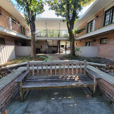 1801 Cortlandt St unit 15, Houston, TX 77008 - photo 4