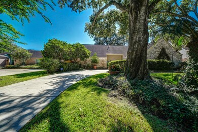 10215 Chevy Chase Dr, Houston, TX 77042 - photo 4