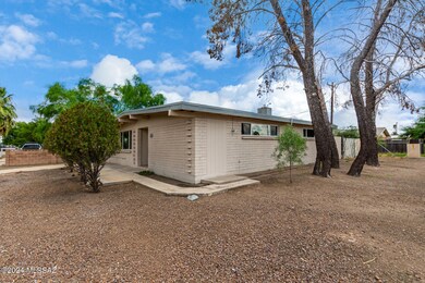 2057 W Wetmore Rd, Tucson, AZ 85705 - photo 3