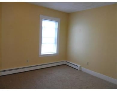 172 Oakland Ave, Methuen, MA 01844 - photo 5