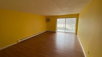 573 Broad St unit 221, East Weymouth, MA 02189 - photo 2