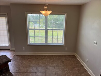 225 Victorian Lake Dr, Brunswick, GA 31525 - photo 3