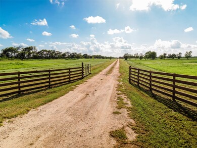 5338 County Road 166, Bay City, TX 77414 - photo 2