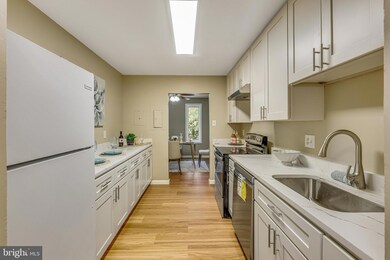 507 Florida Ave unit 102, Herndon, VA 20170 - photo 6