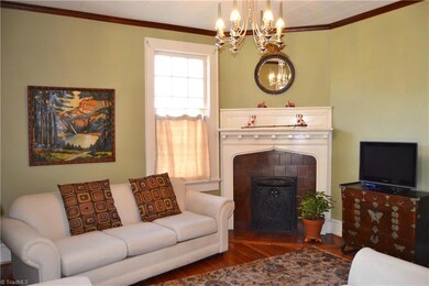 Living Room - 934 Franklin St. Winston Salem, NC 27101