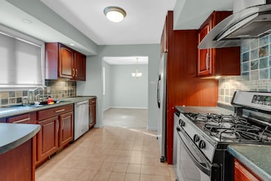 24237 S Thorn Creek Ln, Crete, IL 60417 - photo 5