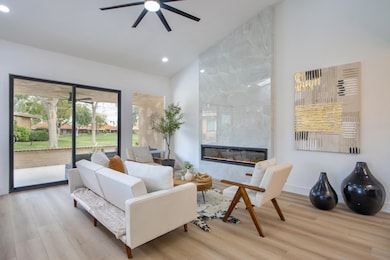 8-Living-Room