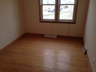 9956 Agatite Ct, Schiller Park, IL 60176 - photo 7