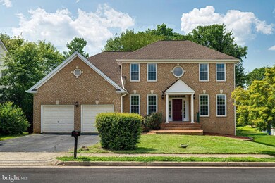 1936 Lord Fairfax Rd, Vienna, VA 22182 - photo 2