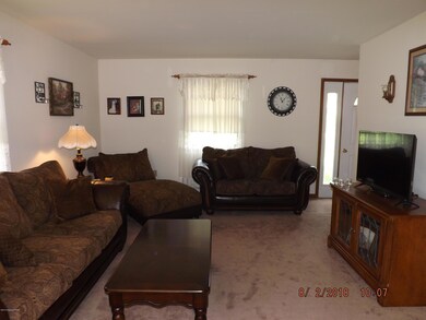 1168 Horizon Dr, Pen Argyl, PA 18072 - photo 4