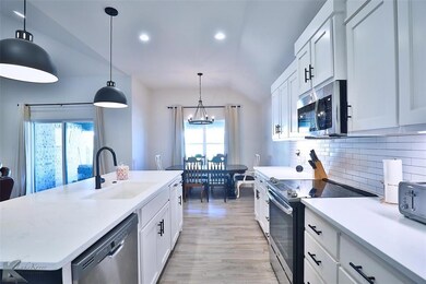 6426 Stadium Dr, Abilene, TX 79606 - photo 4