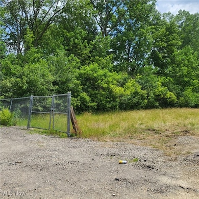 7475 S Dewey Rd, Amherst, OH 44001 - photo 2