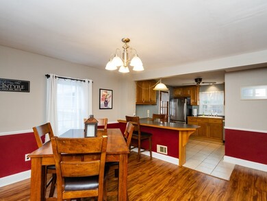 137 Belmont St, Weymouth, MA 02188 - photo 4