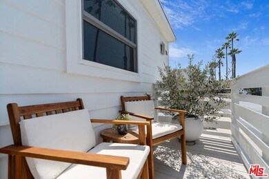 29500 Heathercliff Rd unit 10, Malibu, CA 90265 - photo 4
