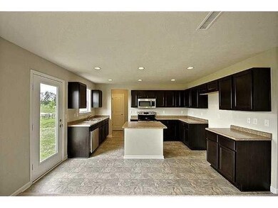 722 W 14th St, Greensburg, IN 47240 - photo 3