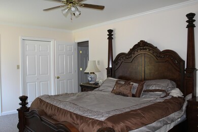 387 S Mountain Blvd, Mountain Top, PA 18707 - photo 7