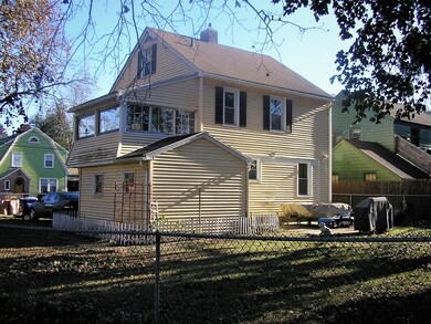 122 Edgemont St, Springfield, MA 01109 - photo 2