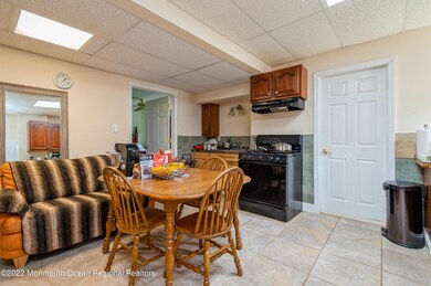06_83Rt539_359_BreakfastArea_HiRes