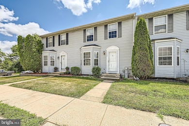 7202 Rutherford Green Cir, Windsor Mill, MD 21244 - photo 2