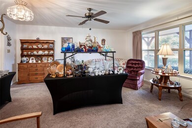 621 Cullum Ave, Hurst, TX 76053 - photo 5