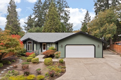 1009 NW Regent Dr, Grants Pass, OR 97526 - photo 2