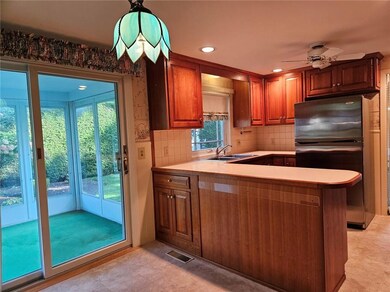 74 W Blue Ridge Rd, Cranston, RI 02920 - photo 6