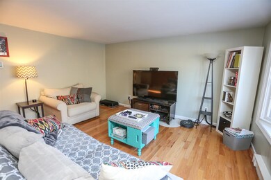 Clean and bright - hardwood floors