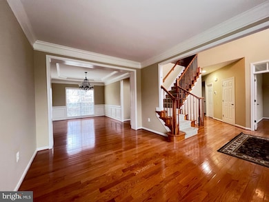 22289 Lost Branch Cir, Ashburn, VA 20148 - photo 3