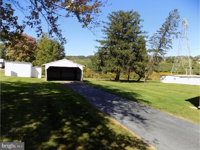 991 N Reading Ave, Boyertown, PA 19512 - photo 2